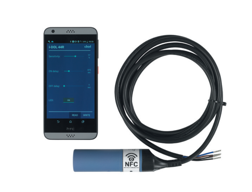 iDOL 44R-33 capacitive sensor 20-280V AC/DC
